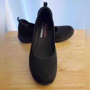 Skechers wide fit flats